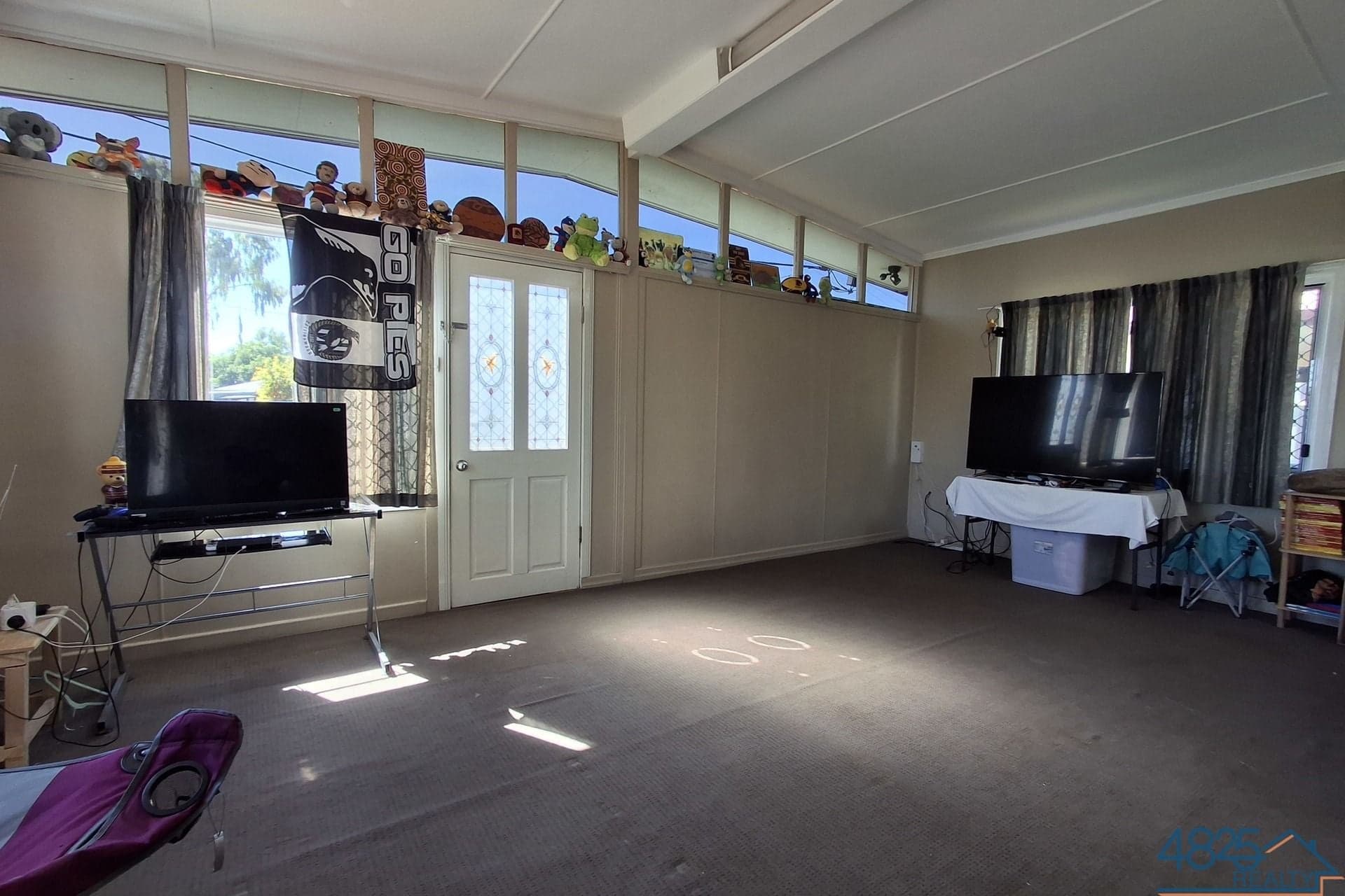 35 Carbine Avenue Mount Isa QLD, Mount Isa City - Thumbnail 3
