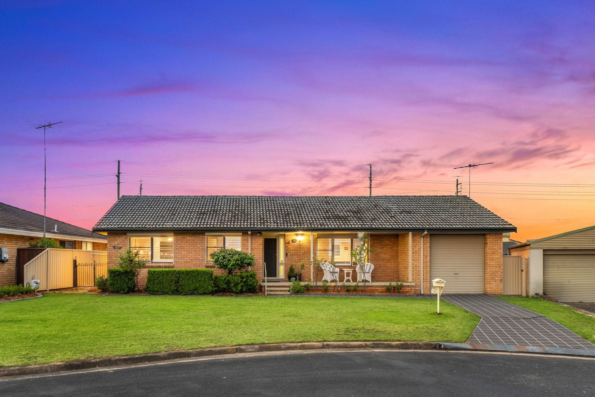 16 Howell Crescent, South Windsor, South Windsor - Image 1