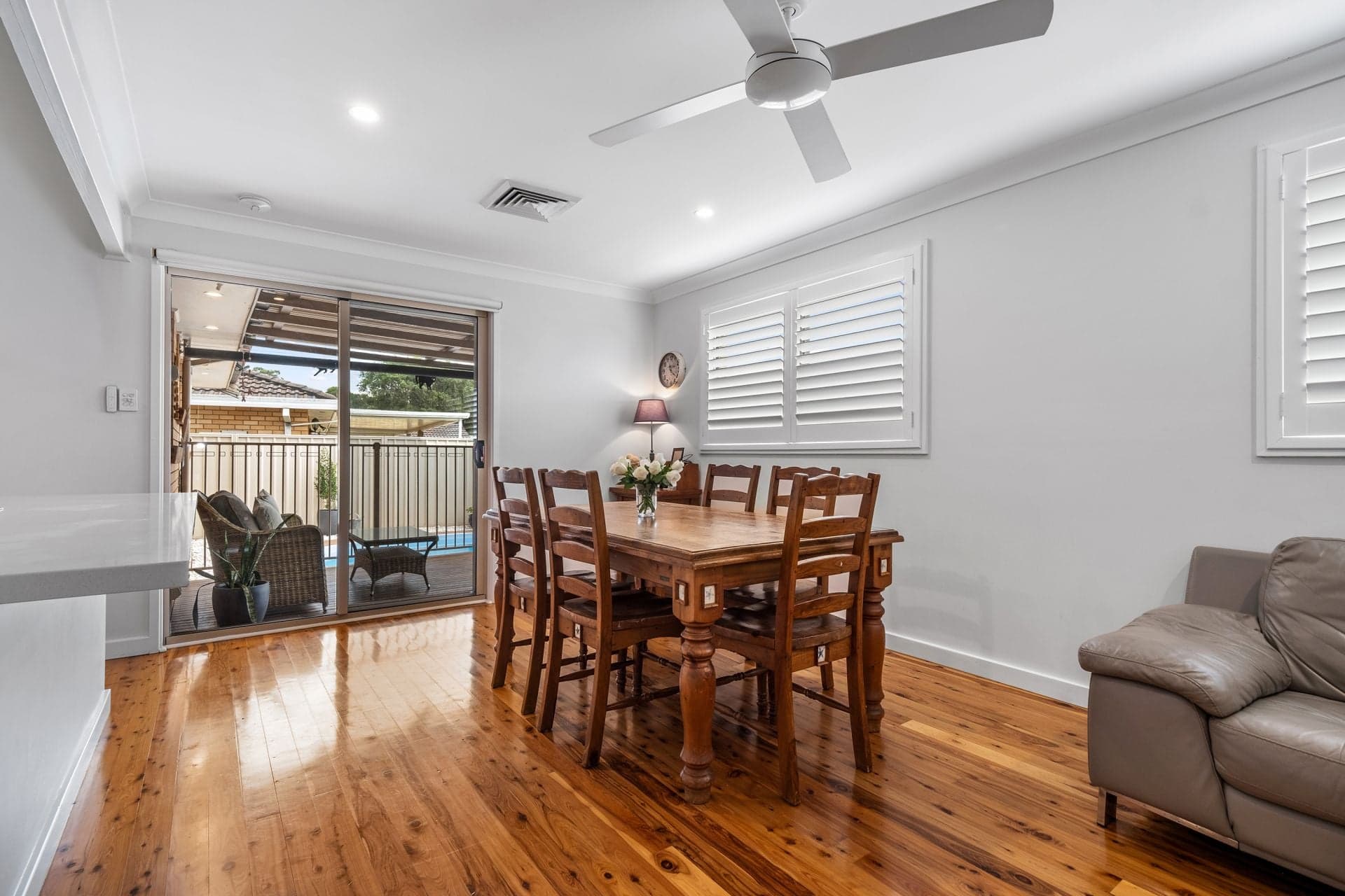 16 Howell Crescent, South Windsor, South Windsor - Thumbnail 5