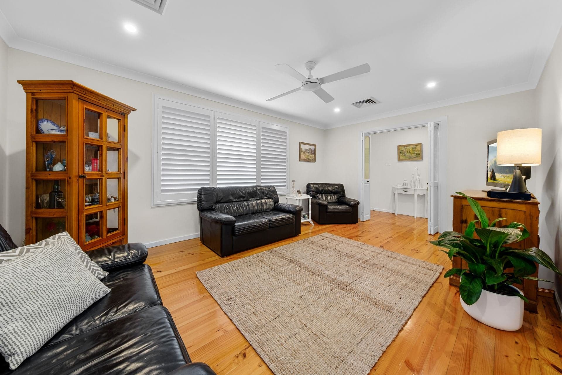 16 Howell Crescent, South Windsor, South Windsor - Thumbnail 8