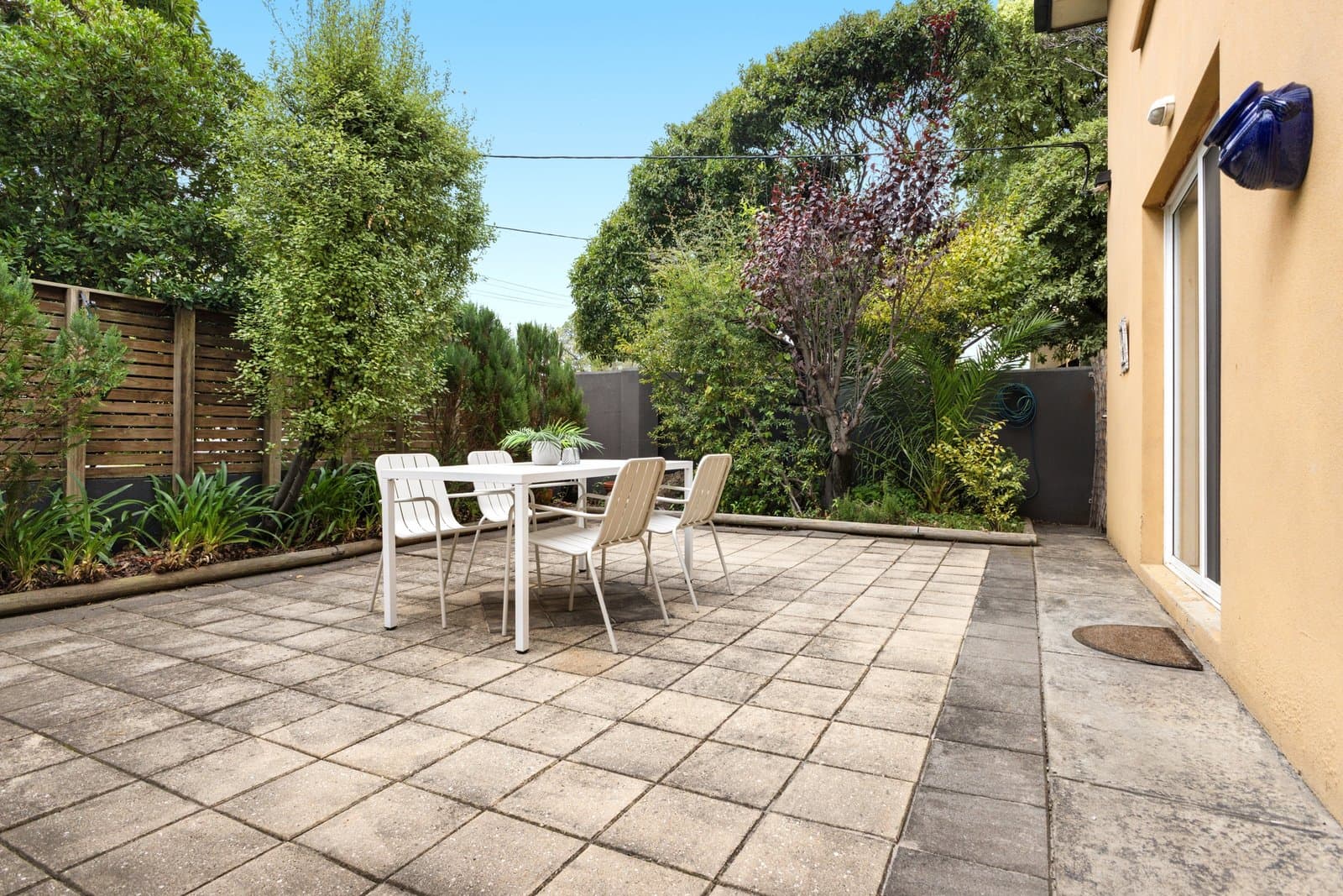 1/10 Crewe Road, Hughesdale, Hughesdale - Image 1
