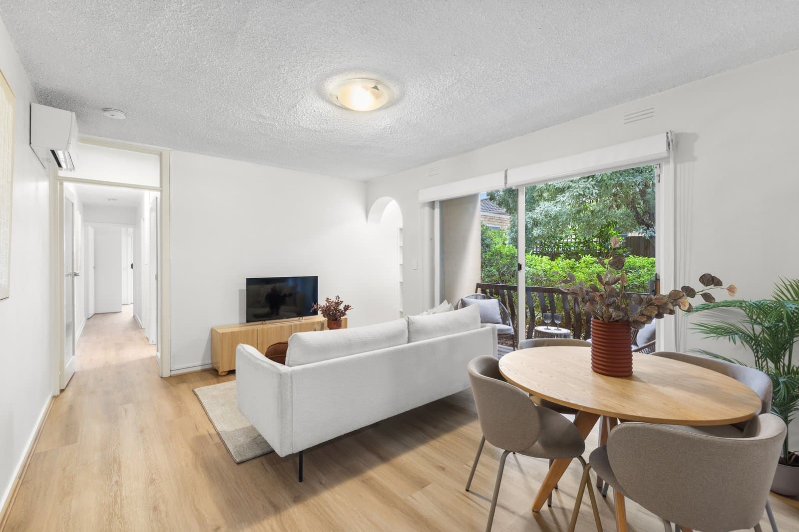 1/10 Crewe Road, Hughesdale, Hughesdale - Thumbnail 4