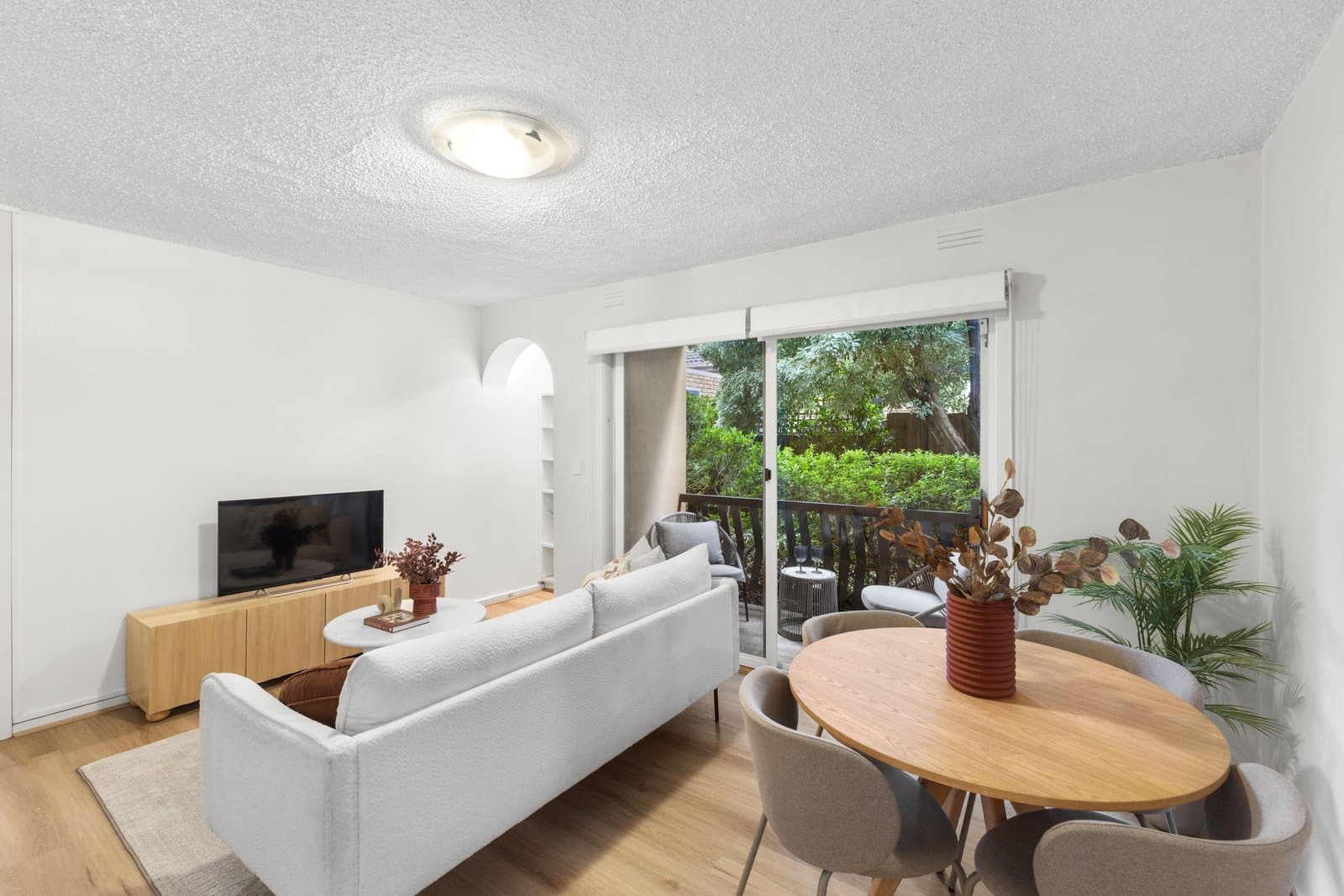 1/10 Crewe Road, Hughesdale, Hughesdale - Thumbnail 5