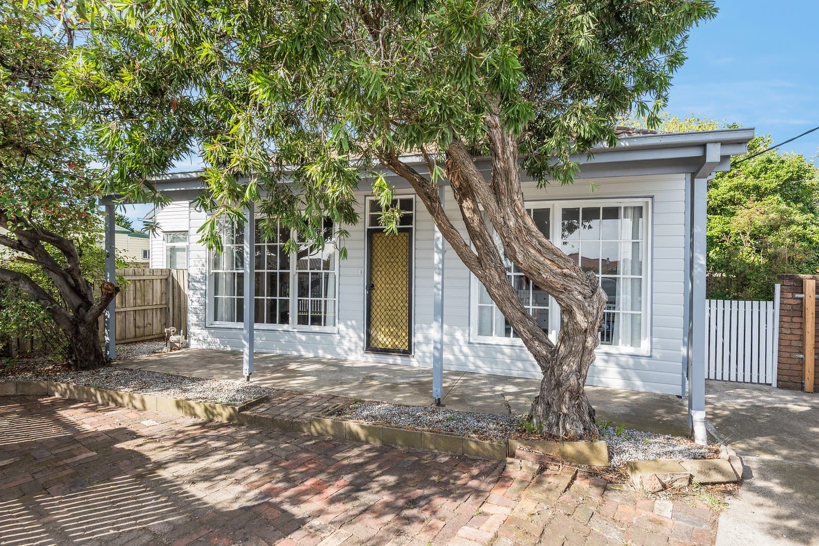 27 Tucker Street, Breakwater, Breakwater - Image 1