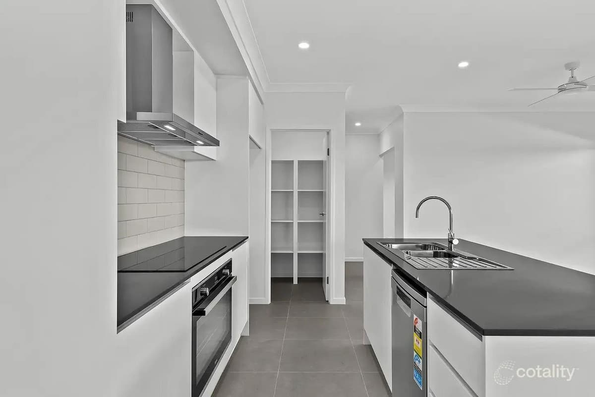 3 Brookvale Street, Chambers Flat QLD 4133, Chambers Flat - Thumbnail 2