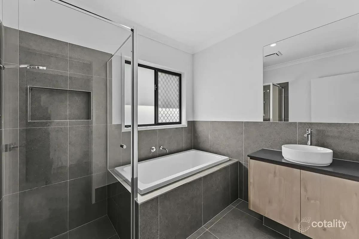 3 Brookvale Street, Chambers Flat QLD 4133, Chambers Flat - Thumbnail 4