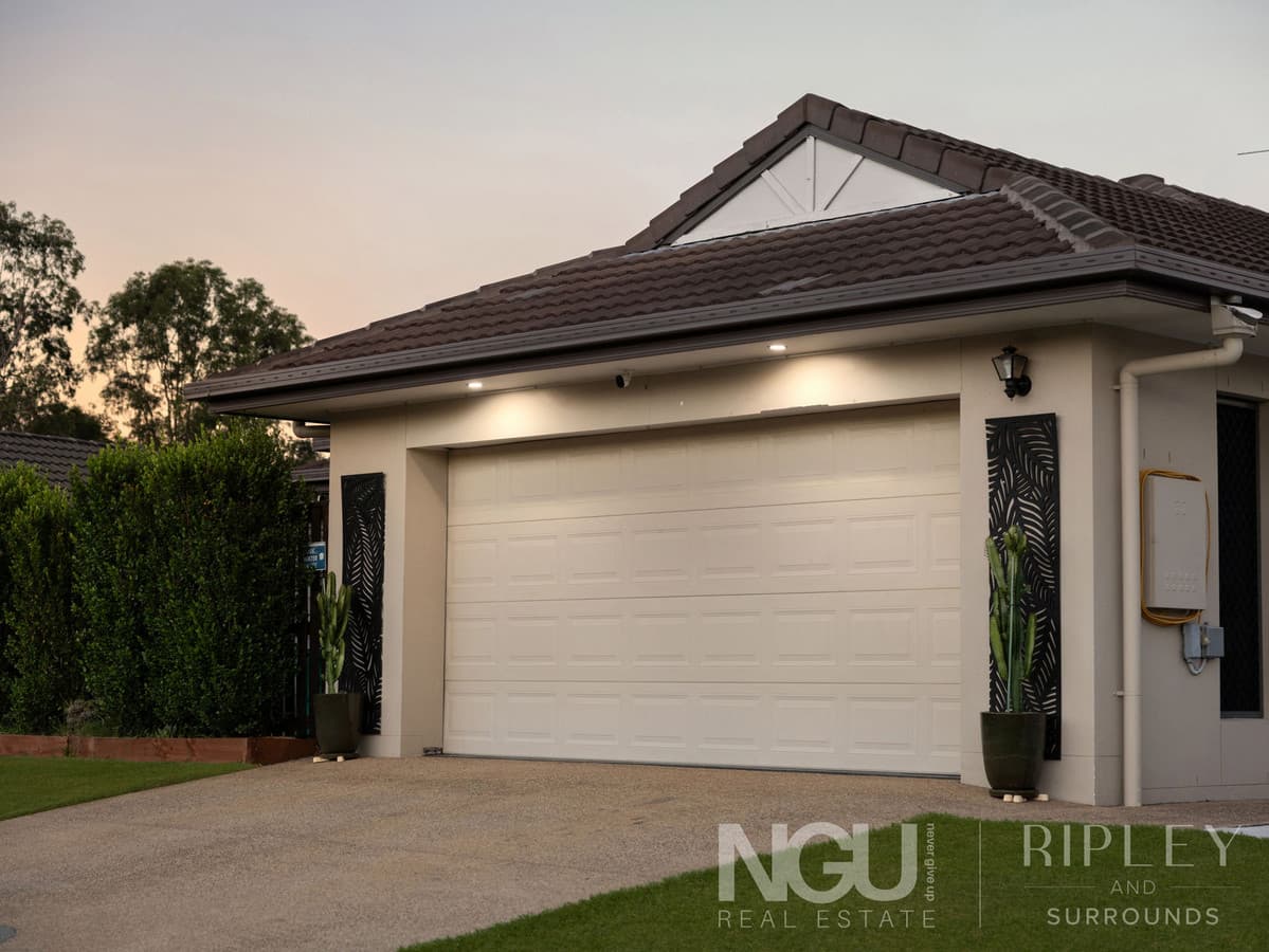 37 Honeywood Drive, Fernvale QLD 4306, Fernvale - Thumbnail 2