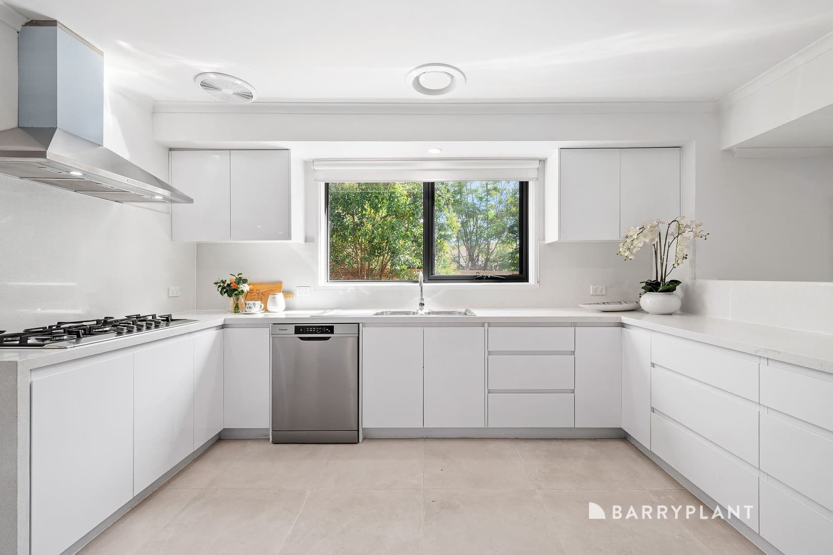 2 Albany Court, Wantirna, VIC 3152, Wantirna - Thumbnail 3
