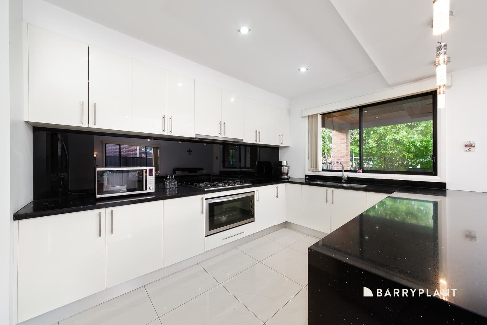 9 Bradshaw Avenue, Craigieburn, VIC 3064, Craigieburn - Thumbnail 3
