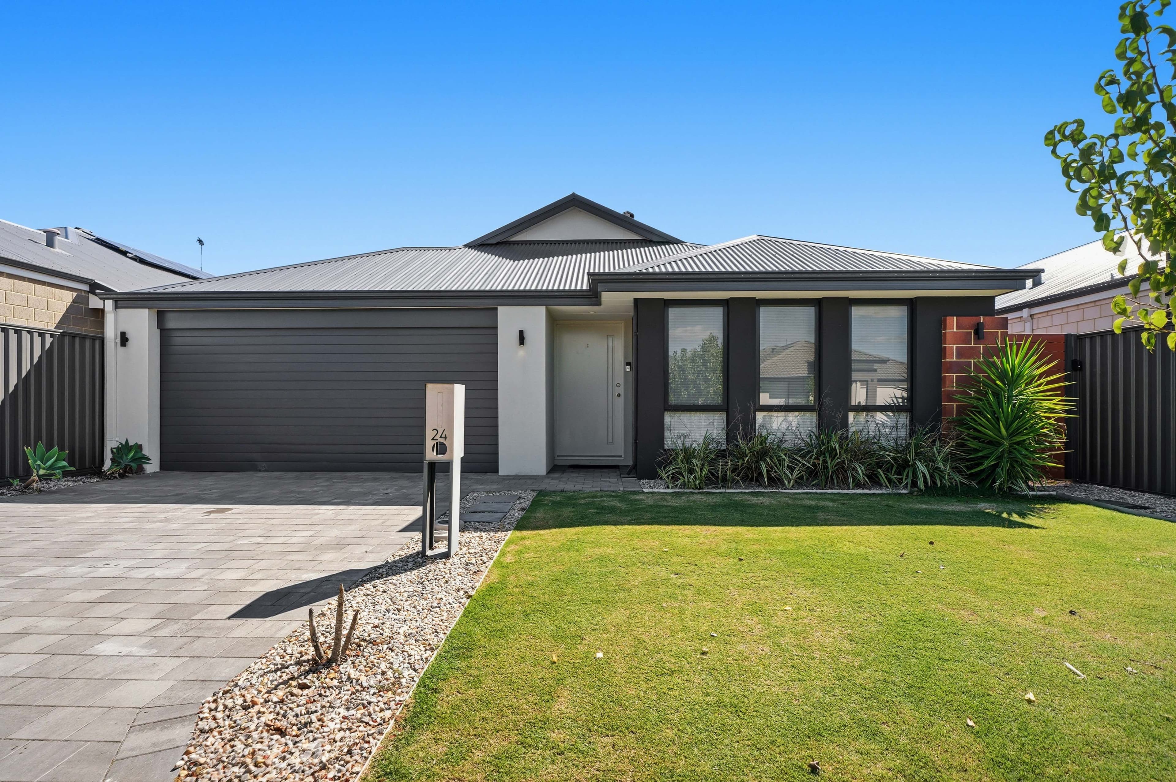 24 Cedarleaf Grange, DAYTON WA 6055, Dayton - Image 1
