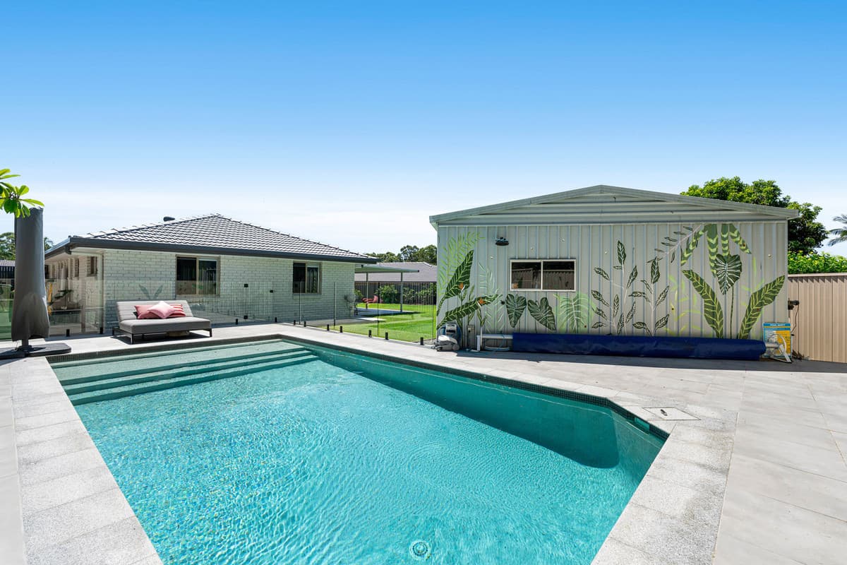 35 Chateau Street, Thornlands - Thumbnail 2