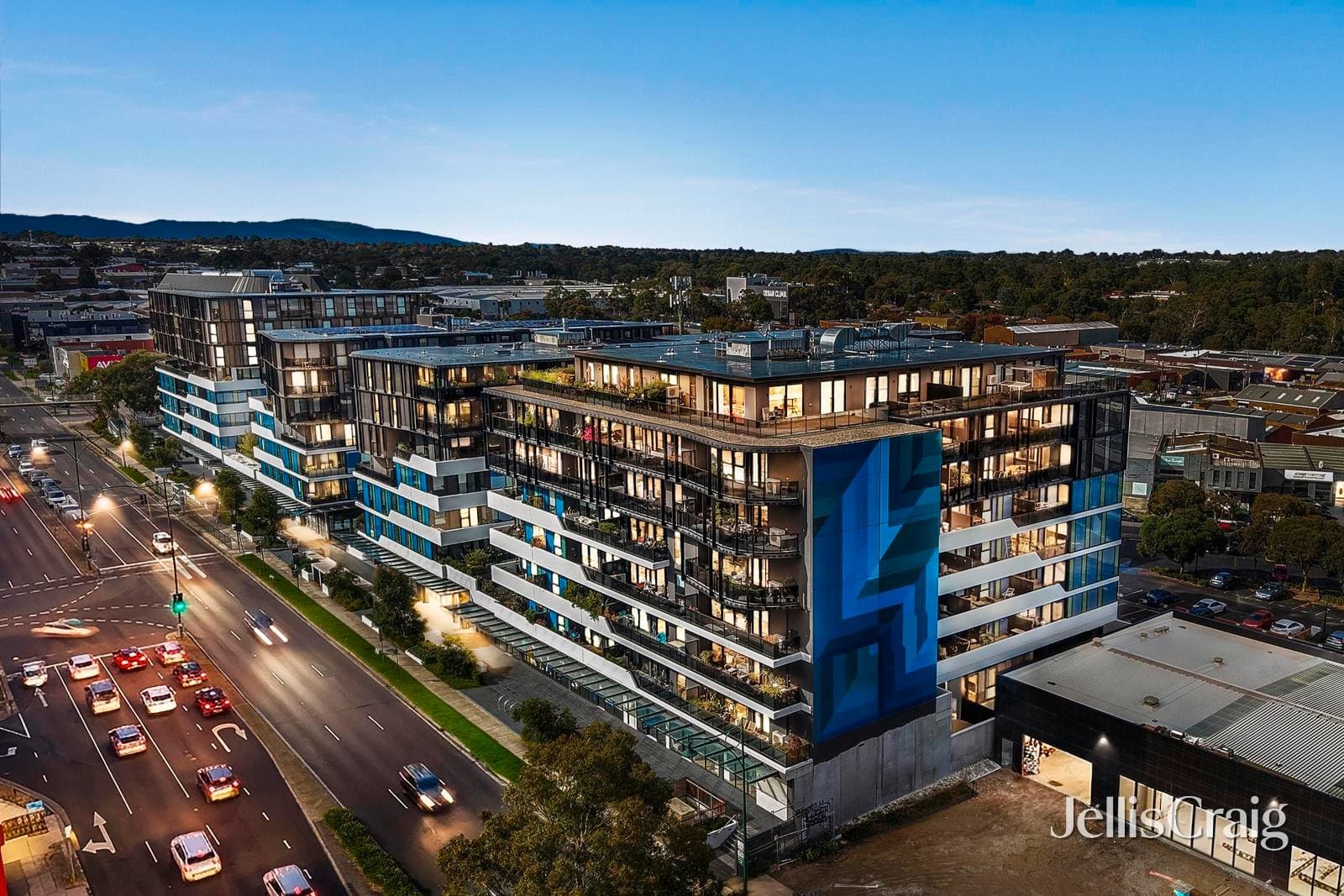 207/166 Whitehorse Road, Blackburn, Blackburn - Thumbnail 2