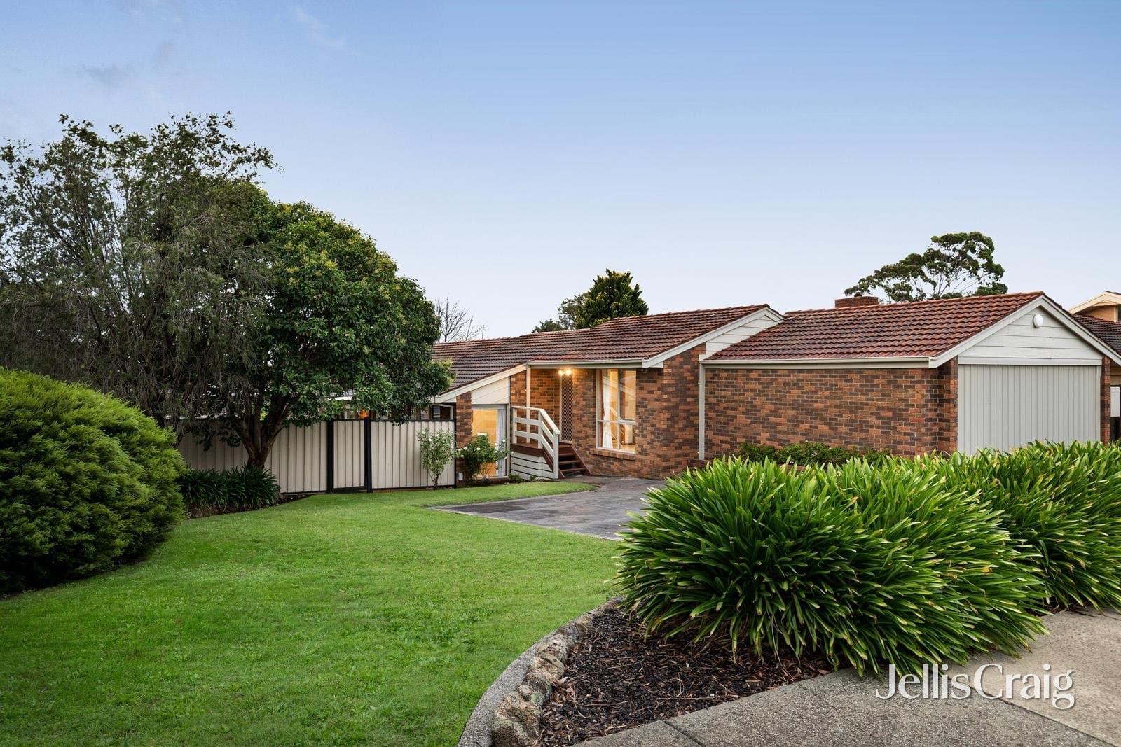 6 Larool Avenue, St Helena, St Helena - Thumbnail 2