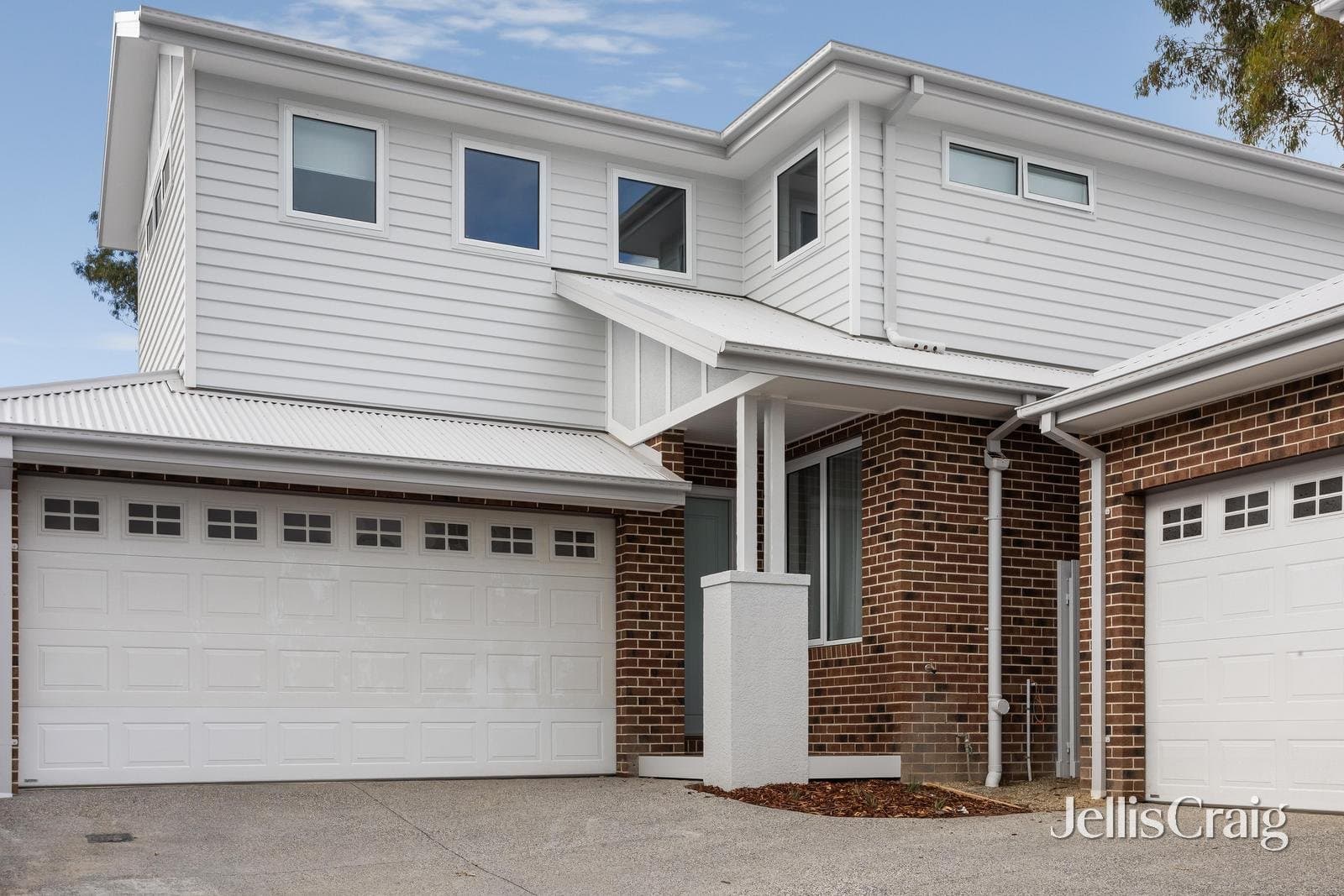 10 Kingston Road, Surrey Hills, Surrey Hills - Thumbnail 4
