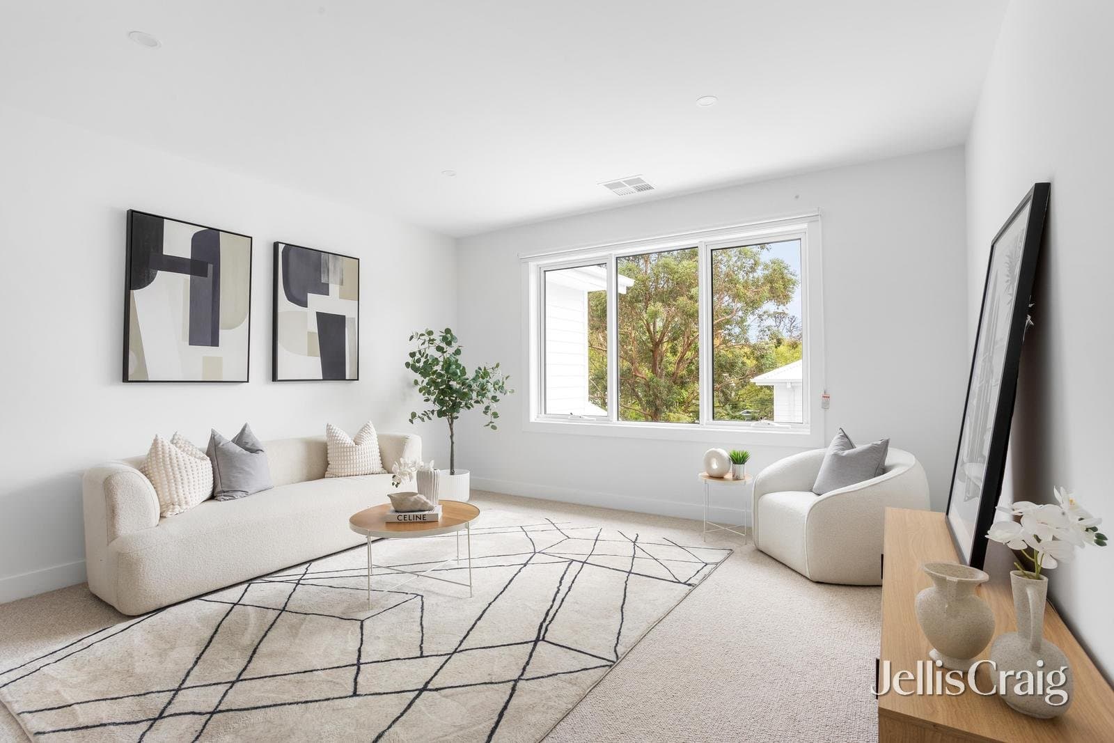 10 Kingston Road, Surrey Hills, Surrey Hills - Thumbnail 5