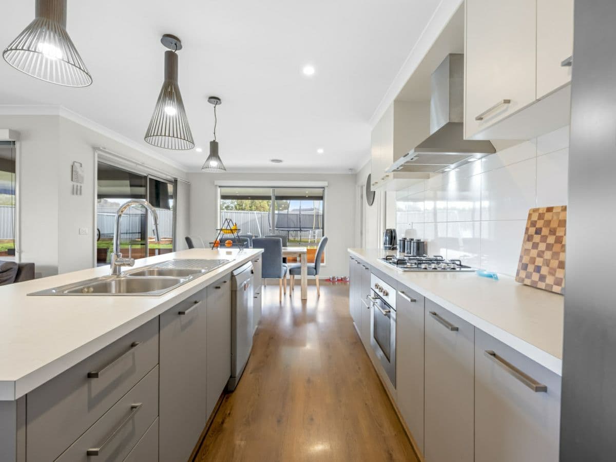 7 Lay Court, BALLAN, Ballan - Thumbnail 5