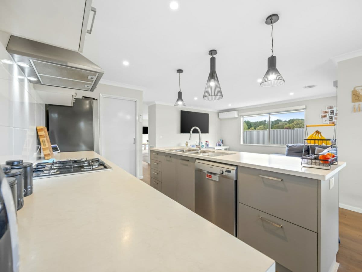 7 Lay Court, BALLAN, Ballan - Thumbnail 6