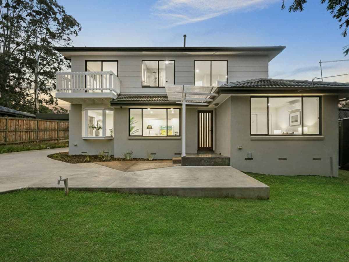 19 Illawara Crescent, BAYSWATER NORTH, Bayswater North - Image 1