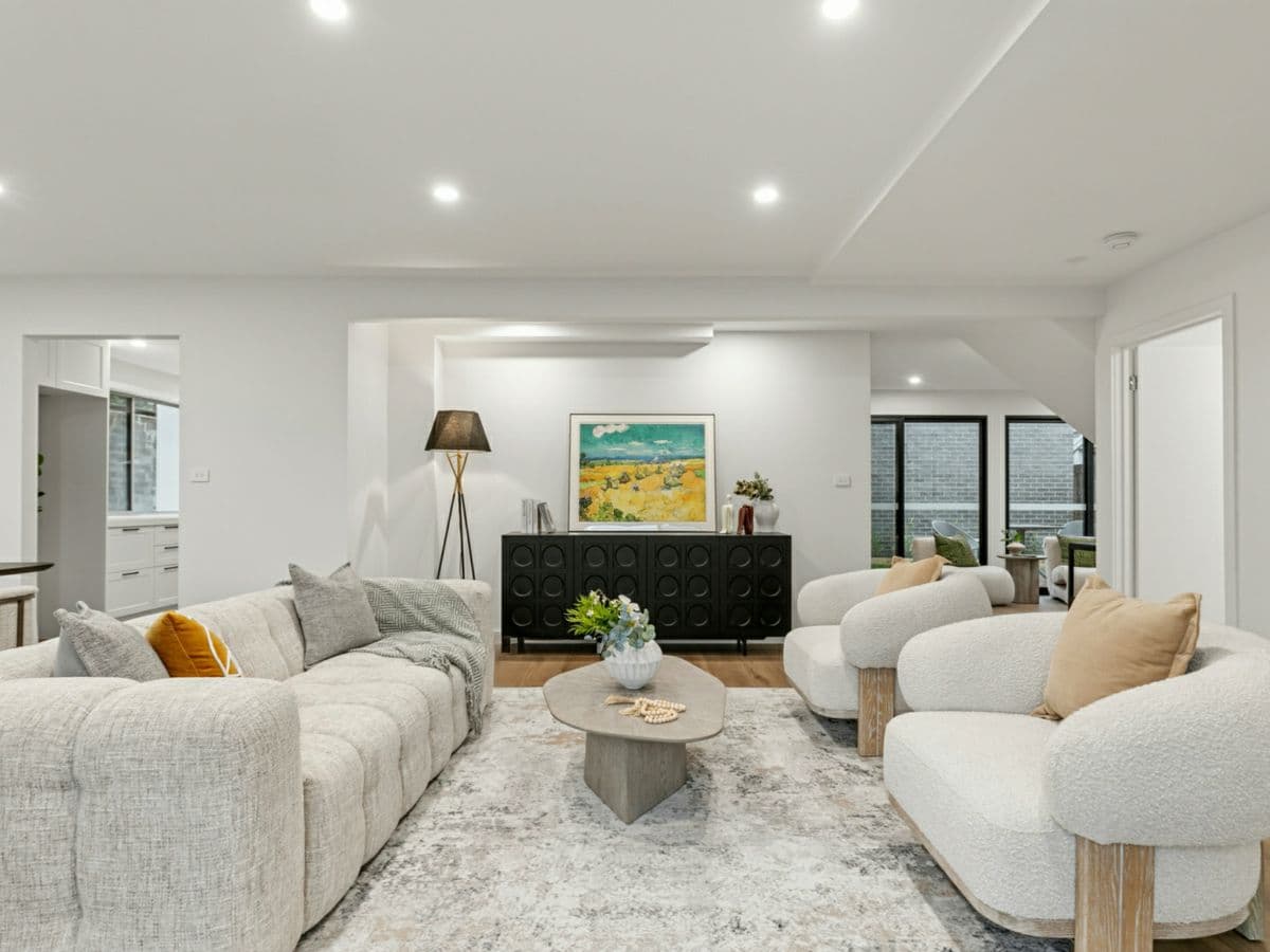 19 Illawara Crescent, BAYSWATER NORTH, Bayswater North - Thumbnail 2