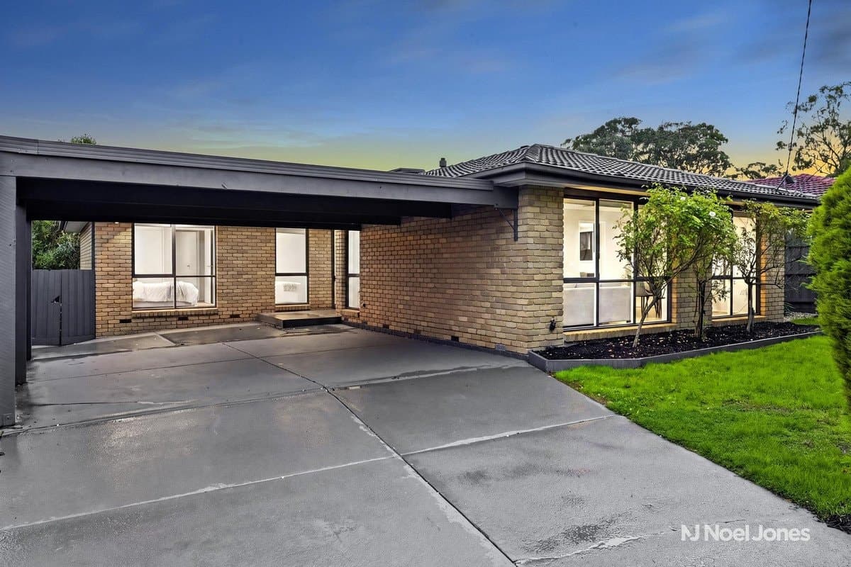 17 Tortice Drive, Ringwood North - Image 1