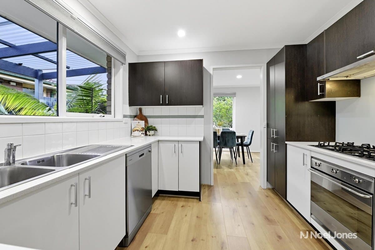 17 Tortice Drive, Ringwood North - Thumbnail 7