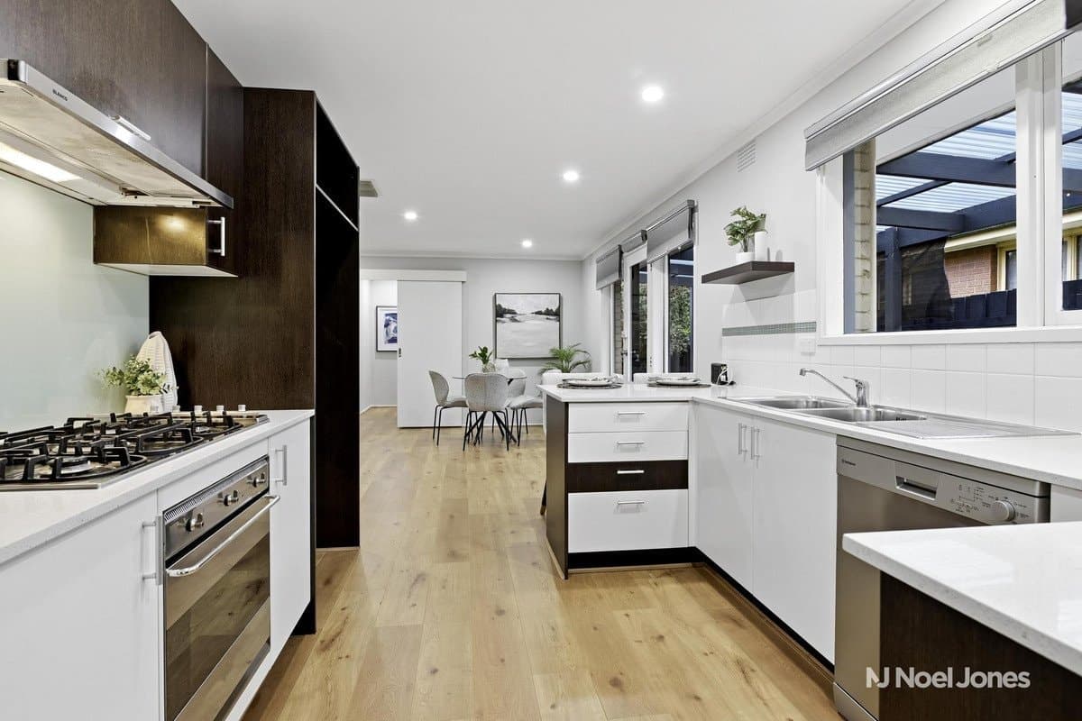 17 Tortice Drive, Ringwood North - Thumbnail 8