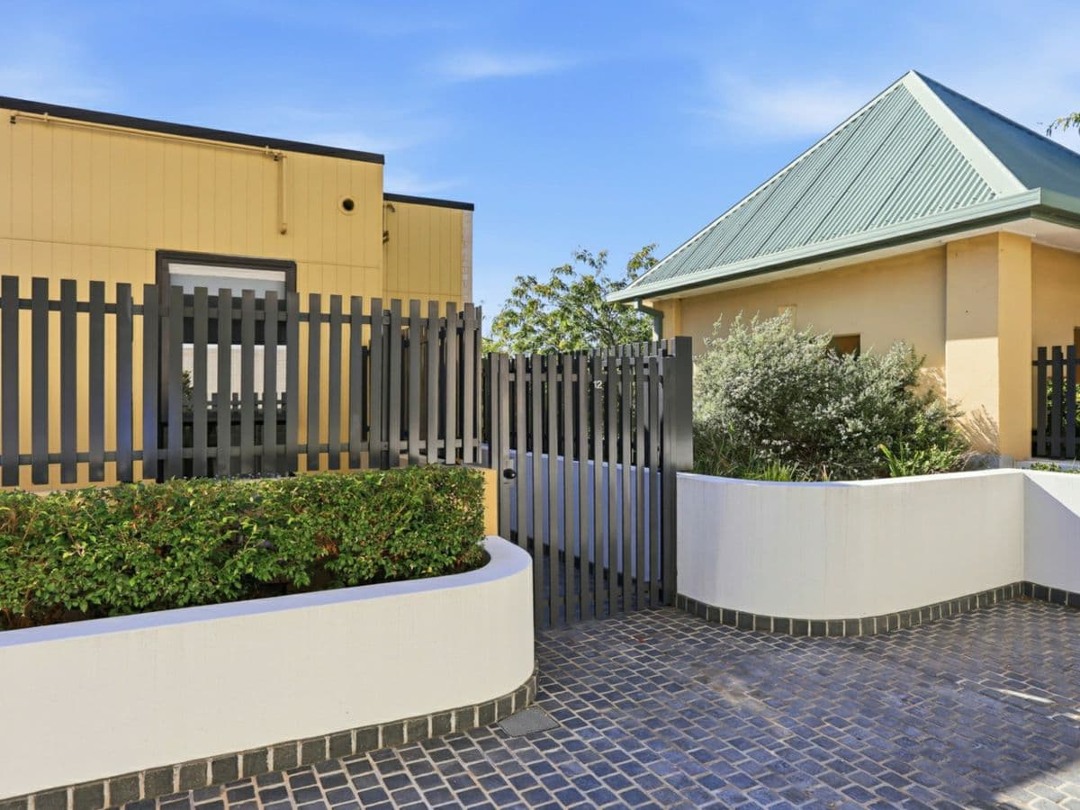 G12/105 Bella Vista Drive, BELLA VISTA, Bella Vista - Image 1