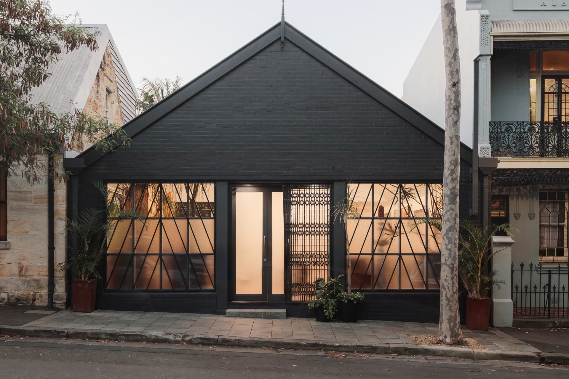 9 Glebe Street, Glebe - Thumbnail 3