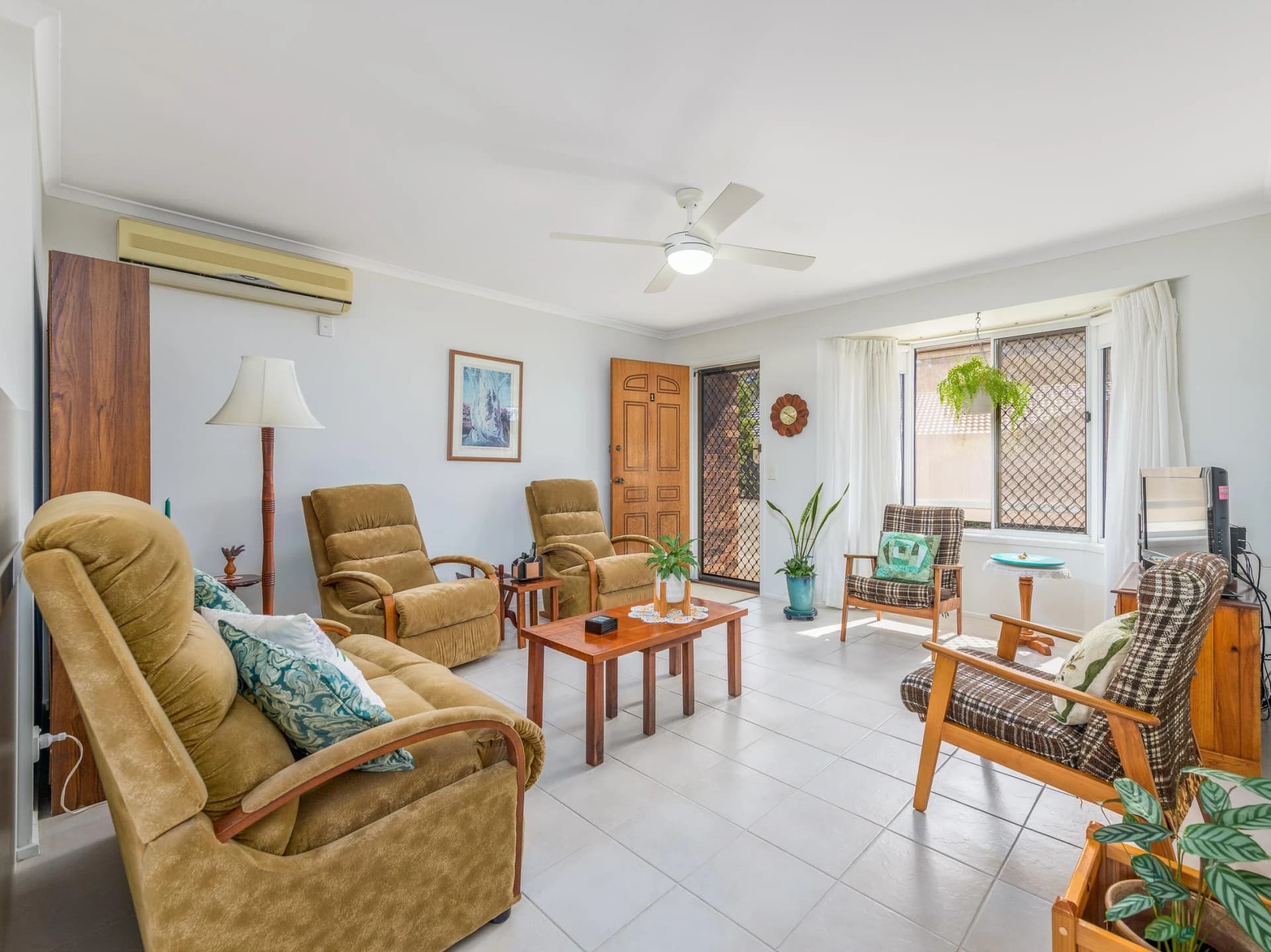 1 / 4 Webb Street, Labrador QLD 4215, Labrador - Thumbnail 2