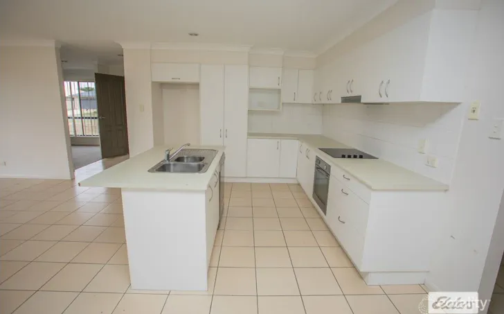 13 Sheridan Street, Chinchilla, QLD, 4413, Chinchilla - Thumbnail 3
