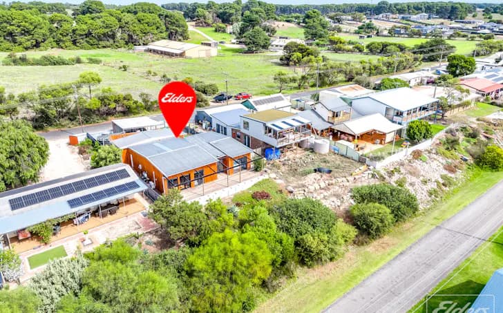 38 Sidney Parade, Hindmarsh Island, SA, 5214, Hindmarsh Island - Thumbnail 2