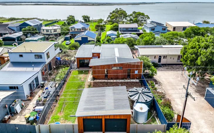 38 Sidney Parade, Hindmarsh Island, SA, 5214, Hindmarsh Island - Thumbnail 5