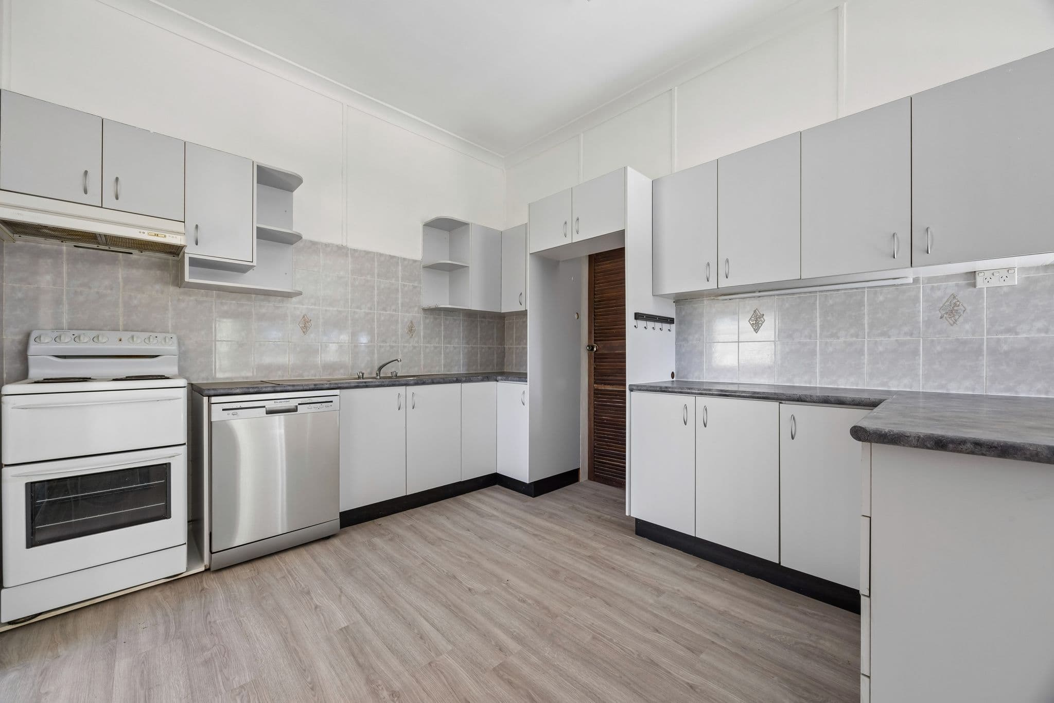 'Merrylands' 72 McMahons Road, Young NSW 2594, Young - Thumbnail 4