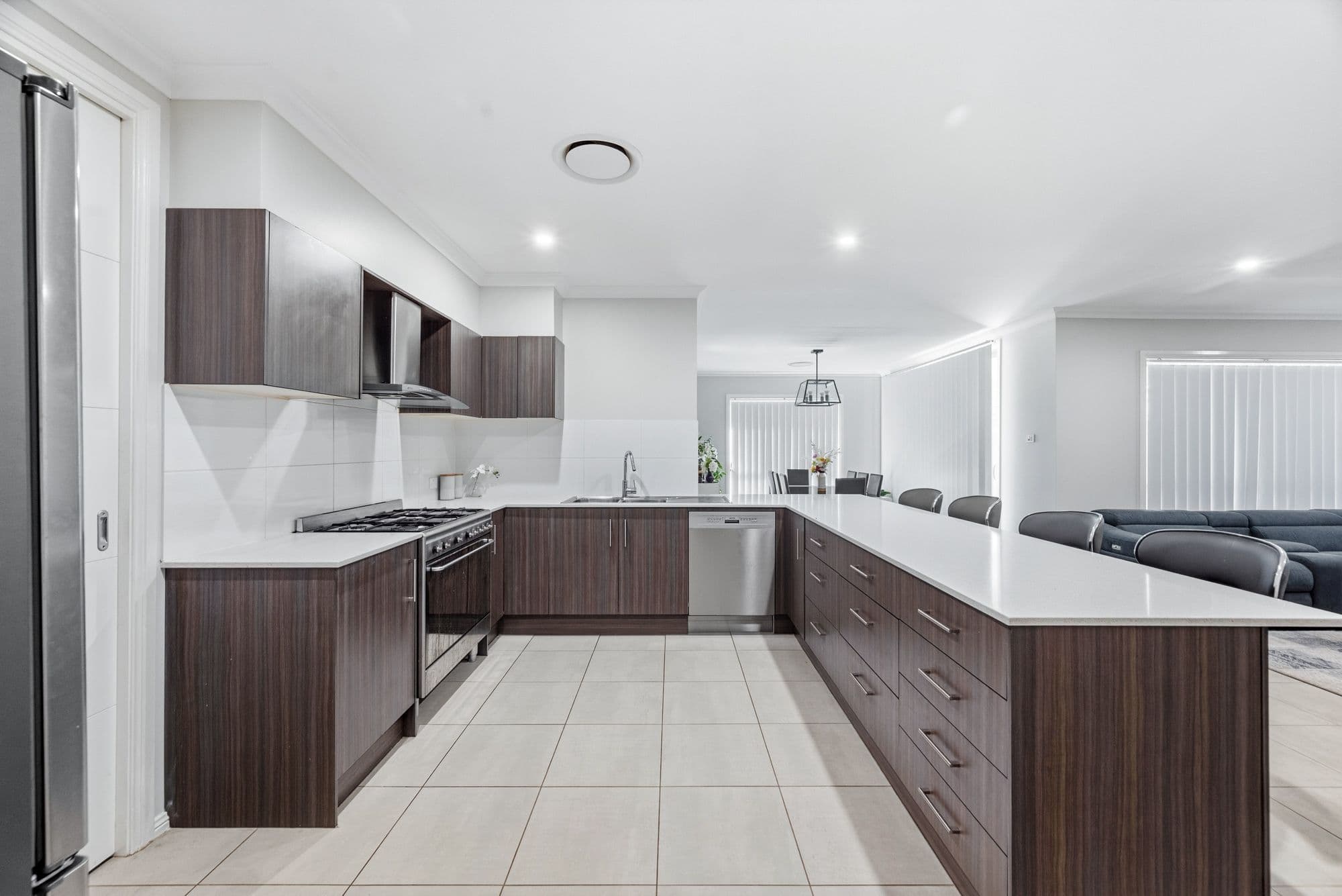 49 Water Gum Road, Gregory Hills NSW 2557, Gregory Hills - Thumbnail 6