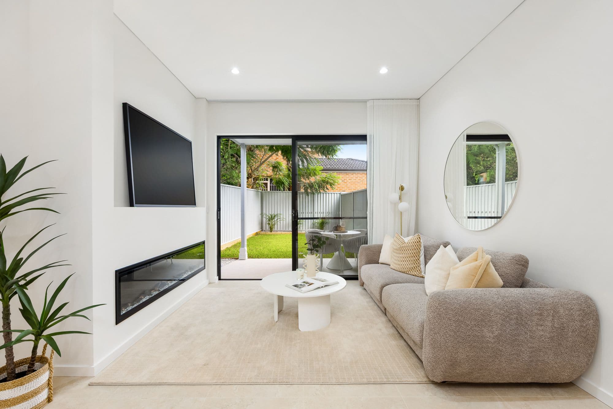 42 New Orleans Crescent, Maroubra NSW 2035, Maroubra - Thumbnail 2