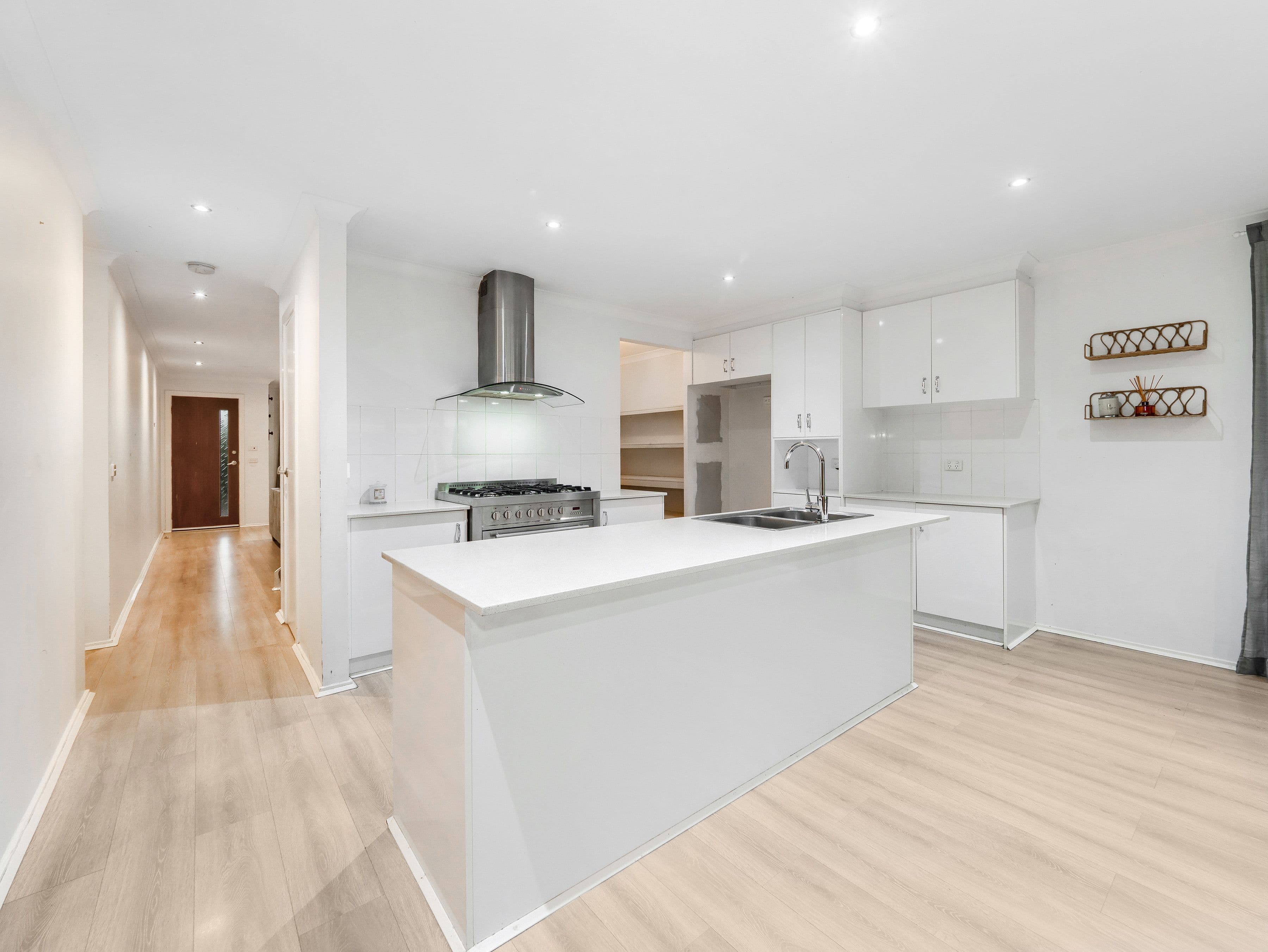 7 Maeve Circuit, Clyde North VIC 3978, Clyde North - Thumbnail 5