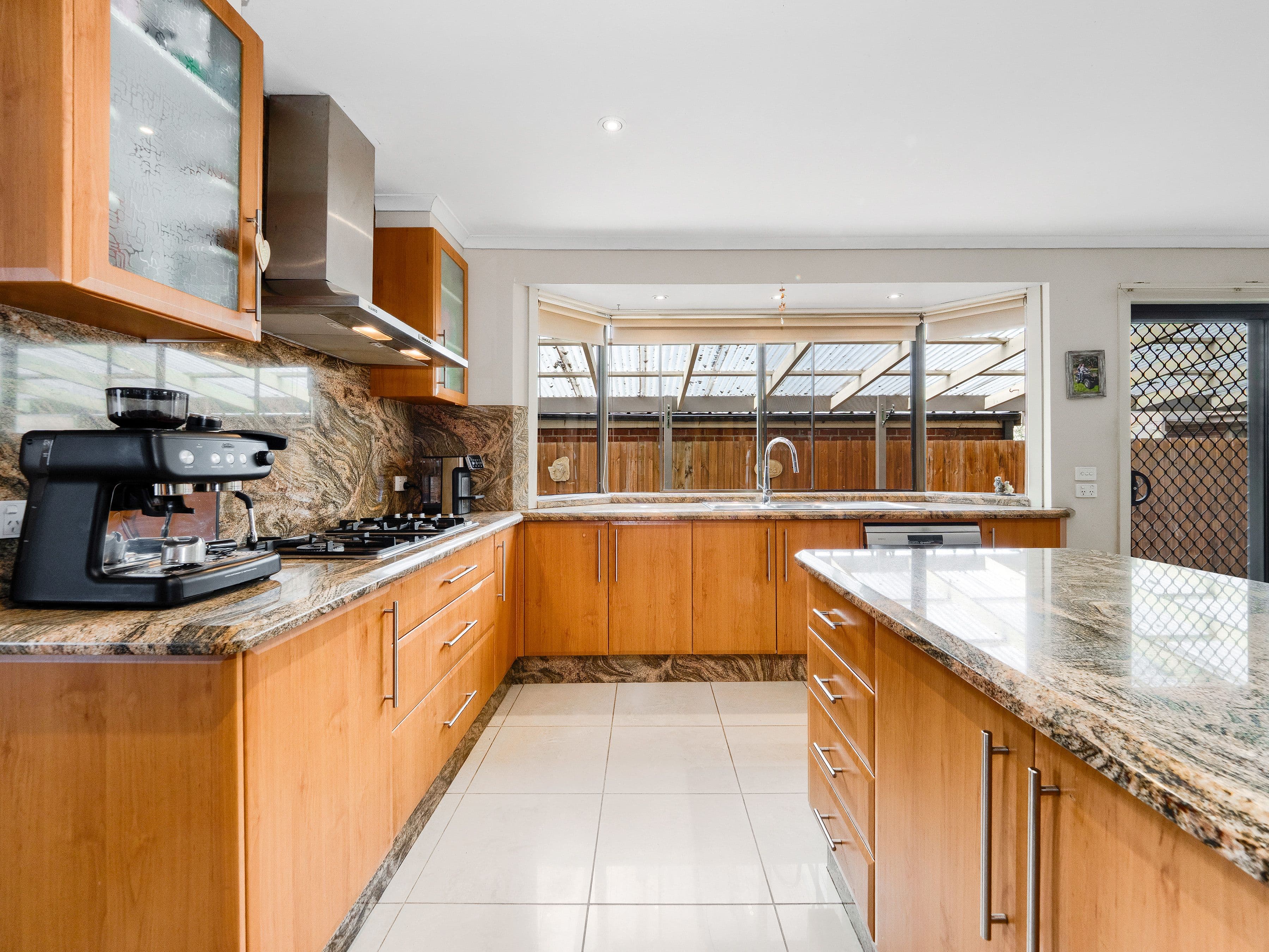 22 Elizabeth Street, Cranbourne North VIC 3977, Cranbourne North - Thumbnail 4