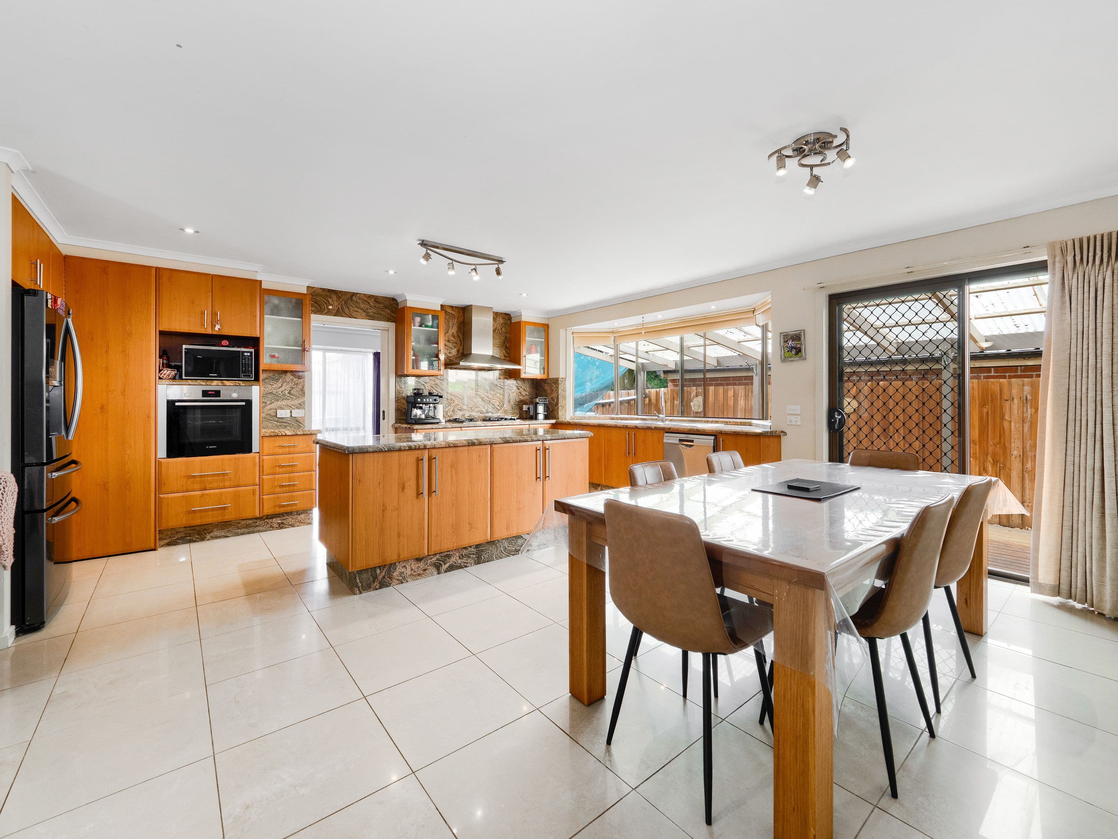 22 Elizabeth Street, Cranbourne North VIC 3977, Cranbourne North - Thumbnail 6
