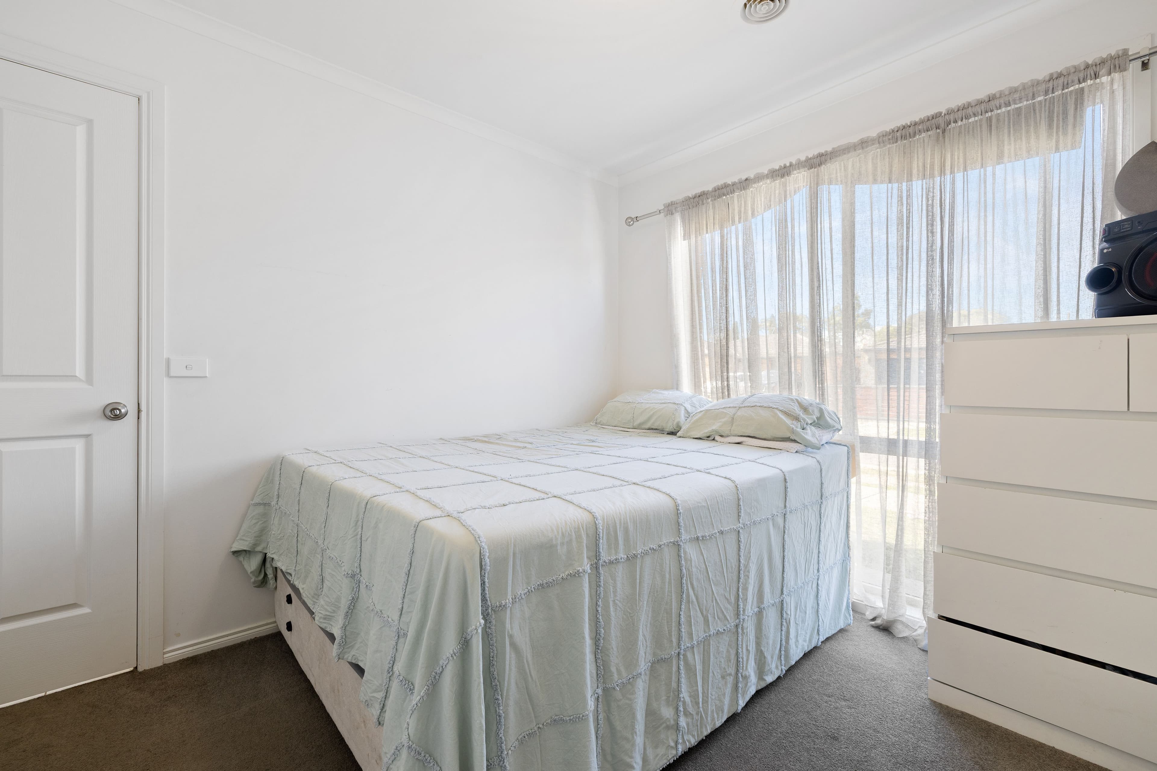 19 Providence Drive, Cranbourne West VIC 3977, Cranbourne West - Thumbnail 3