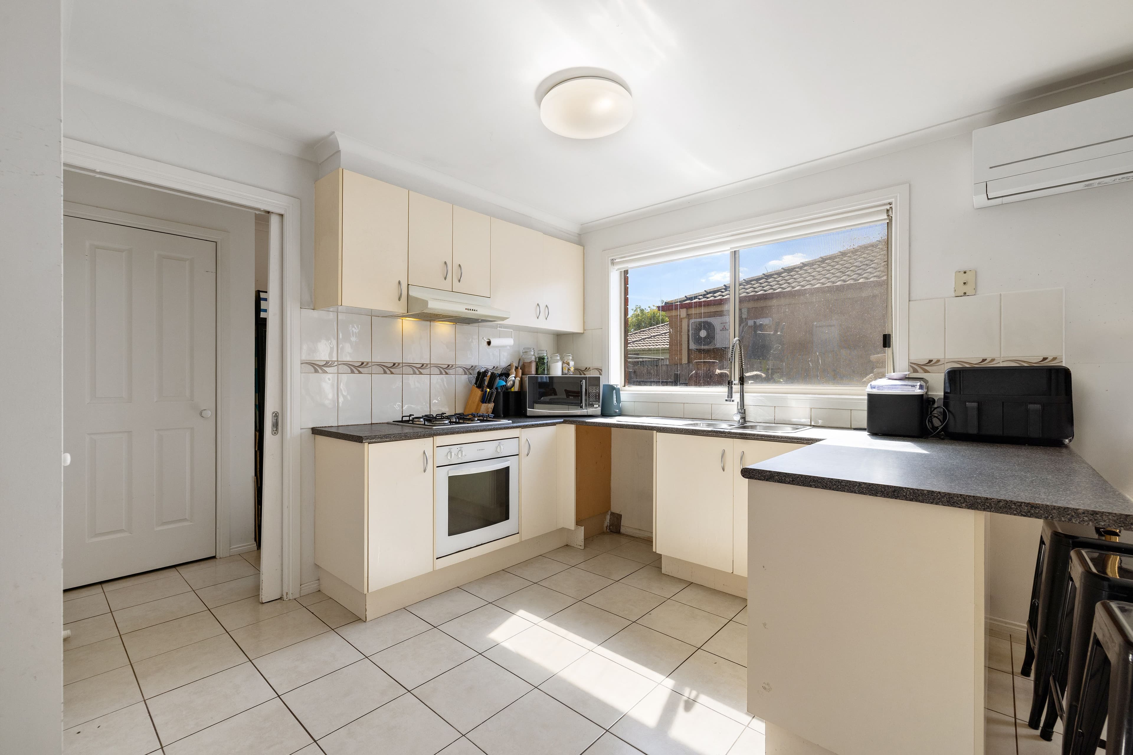 19 Providence Drive, Cranbourne West VIC 3977, Cranbourne West - Thumbnail 4