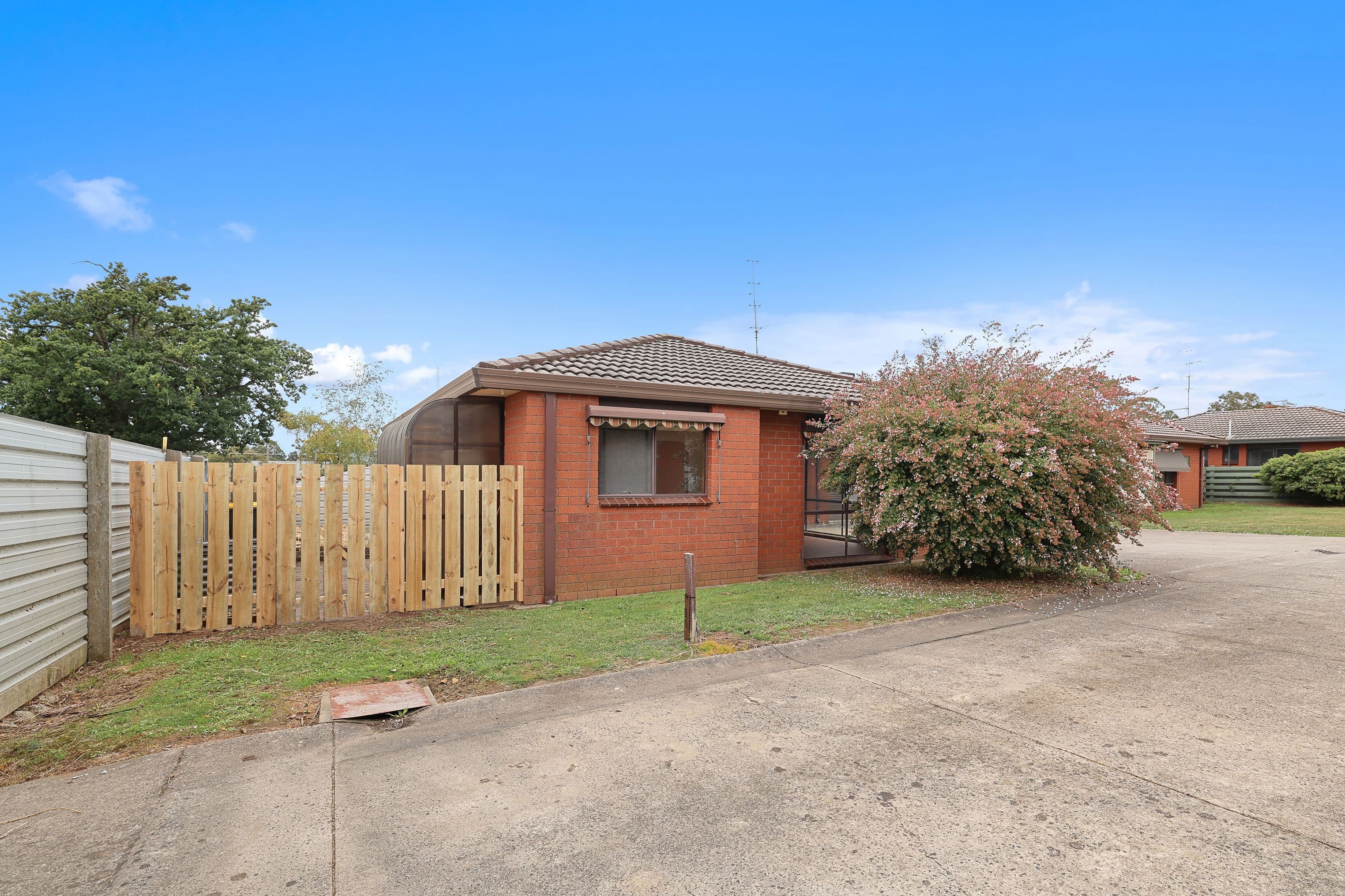 9/10-12 Bellingham Street, Leongatha VIC 3953, Leongatha - Thumbnail 2