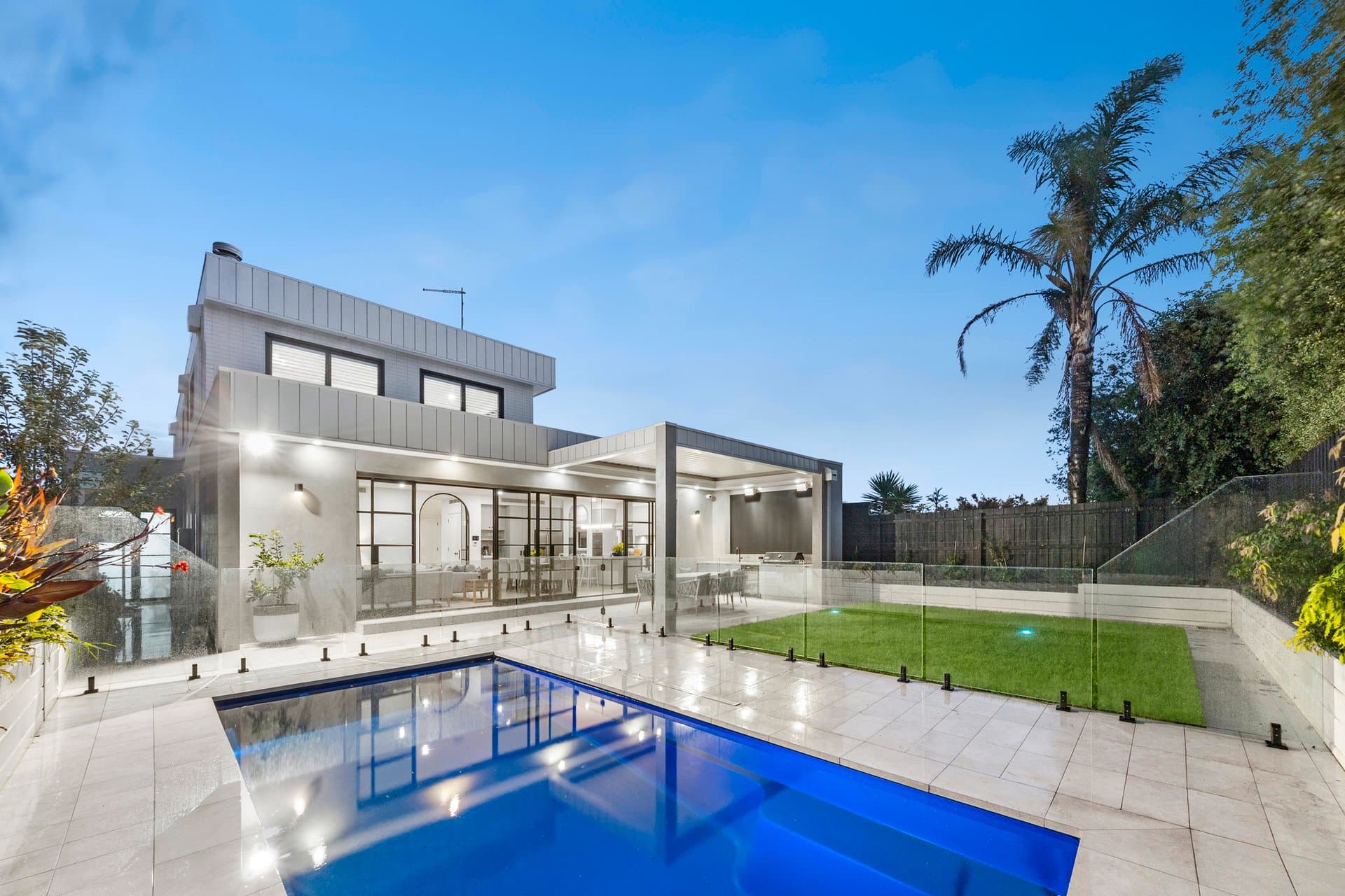 52 Hayes Road, Strathmore - Thumbnail 2