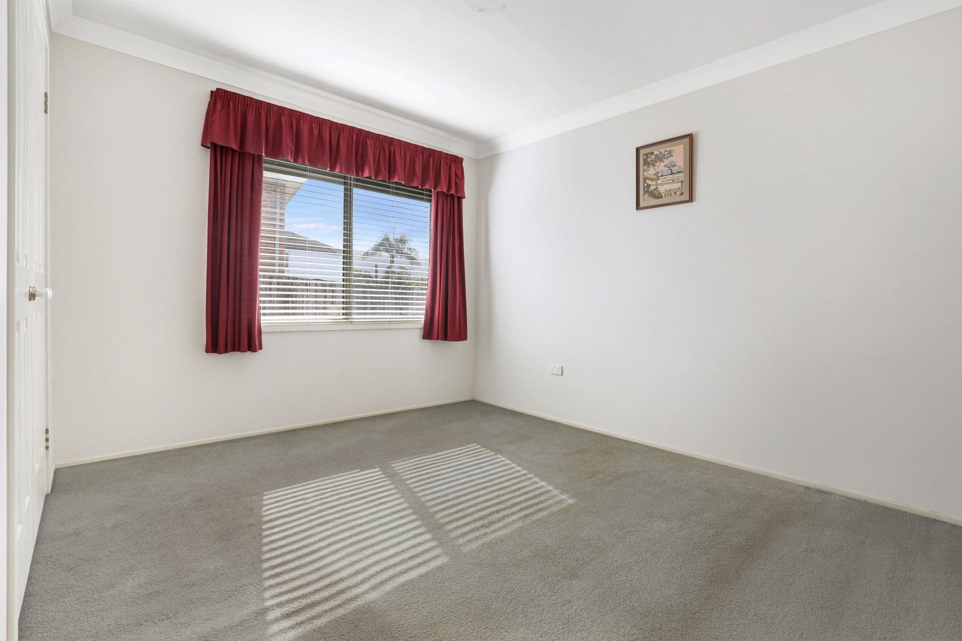 28 Robins Creek Drive, Horsley, Horsley - Image 1