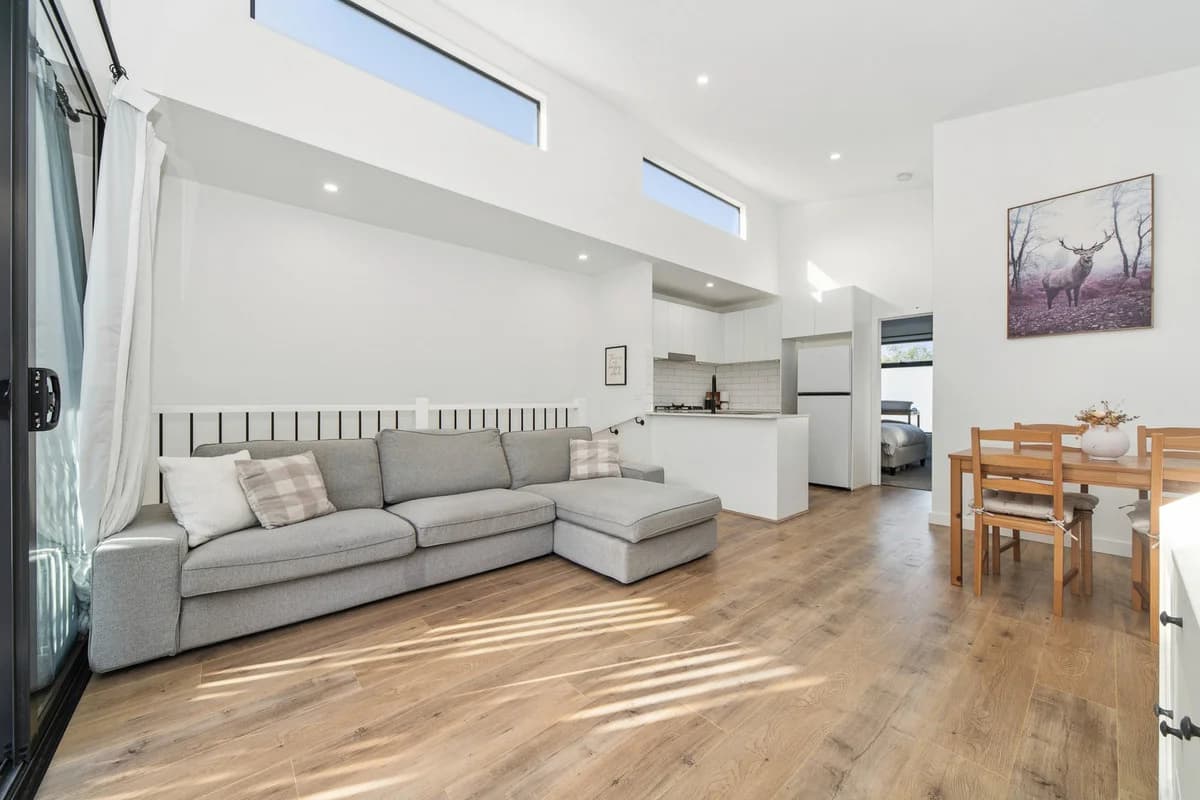 20F Russell Street, Cranbourne VIC 3977, Cranbourne - Thumbnail 4