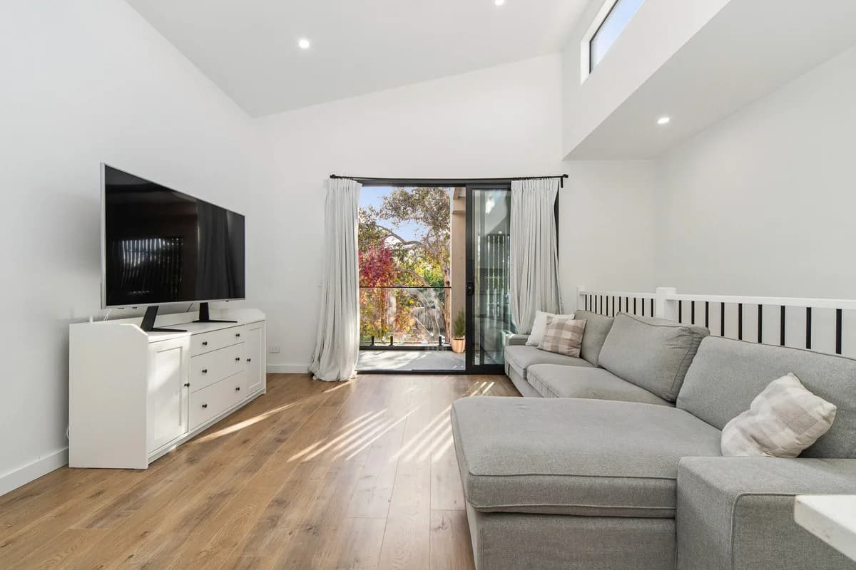 20F Russell Street, Cranbourne VIC 3977, Cranbourne - Thumbnail 5