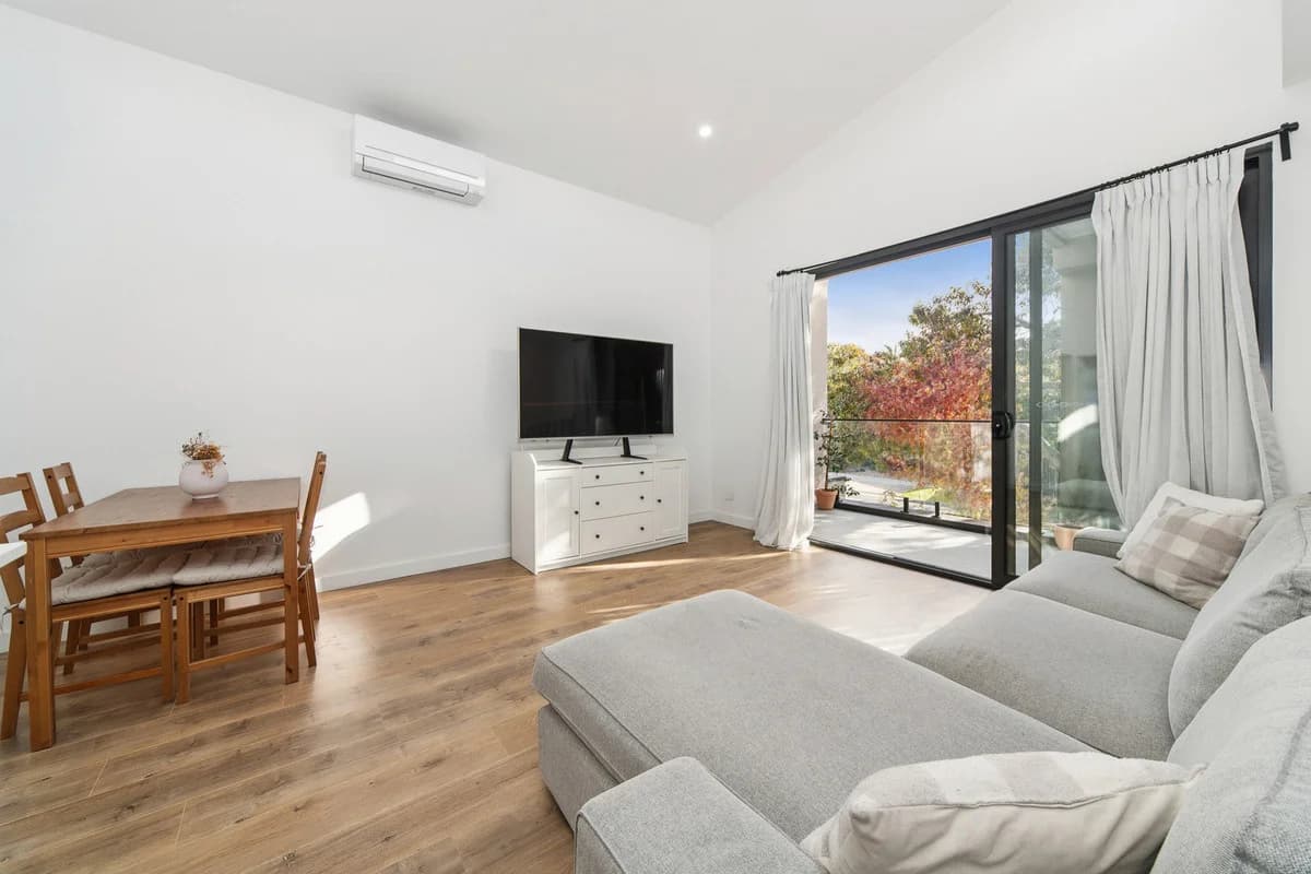20F Russell Street, Cranbourne VIC 3977, Cranbourne - Thumbnail 7