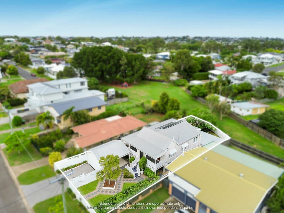 37 Oates Street, KEDRON, Kedron - Thumbnail 5