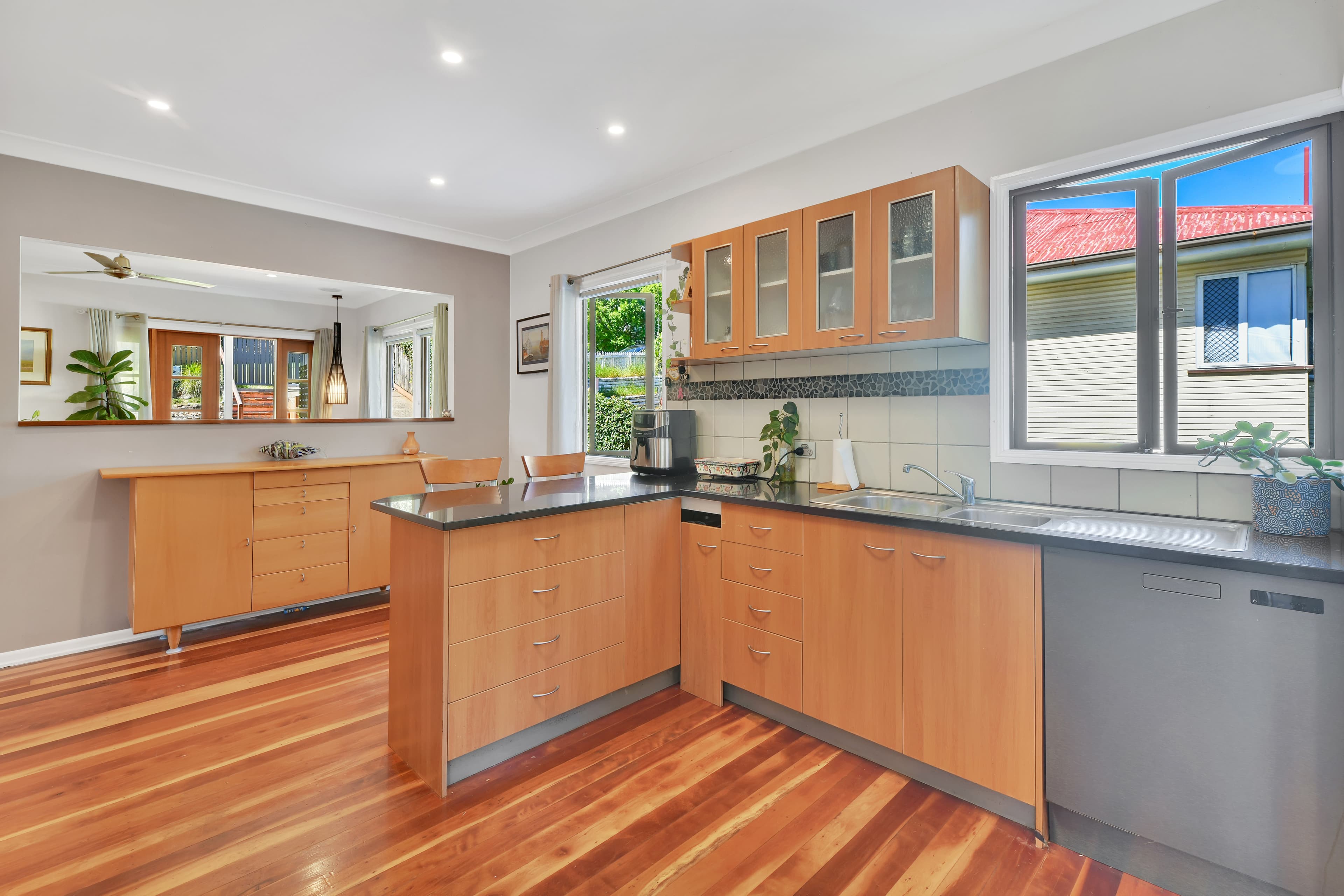 28 Floral Street, Mount Gravatt East, Mount Gravatt East - Thumbnail 6