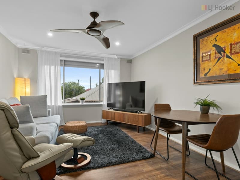 3/3 Nilpena Avenue, Park Holme, Park Holme - Image 1