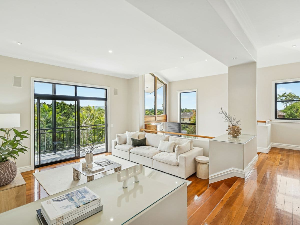 10 Tiara Close, MOUNT OMMANEY, Mount Ommaney - Thumbnail 4